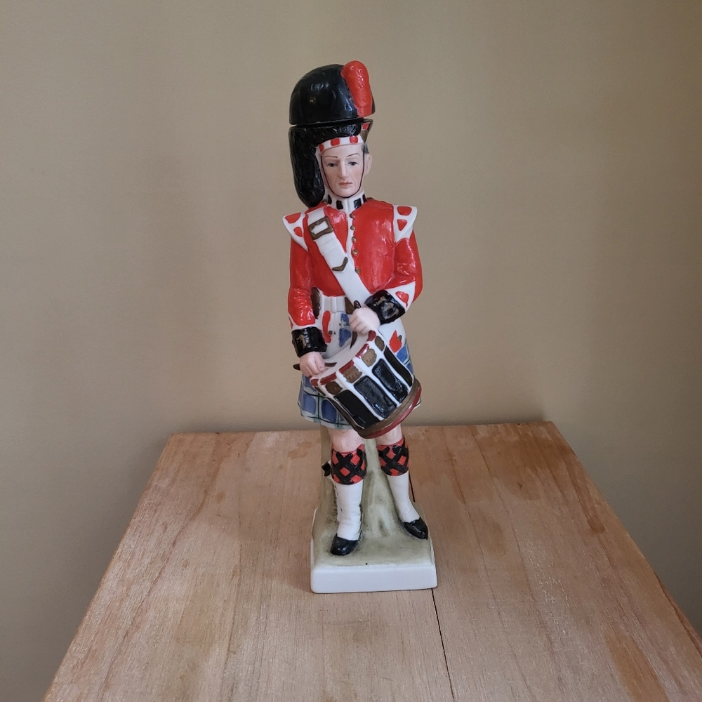 Vintage 1972 Scottish Royal Highlander by Max Factor Cologne Decanter